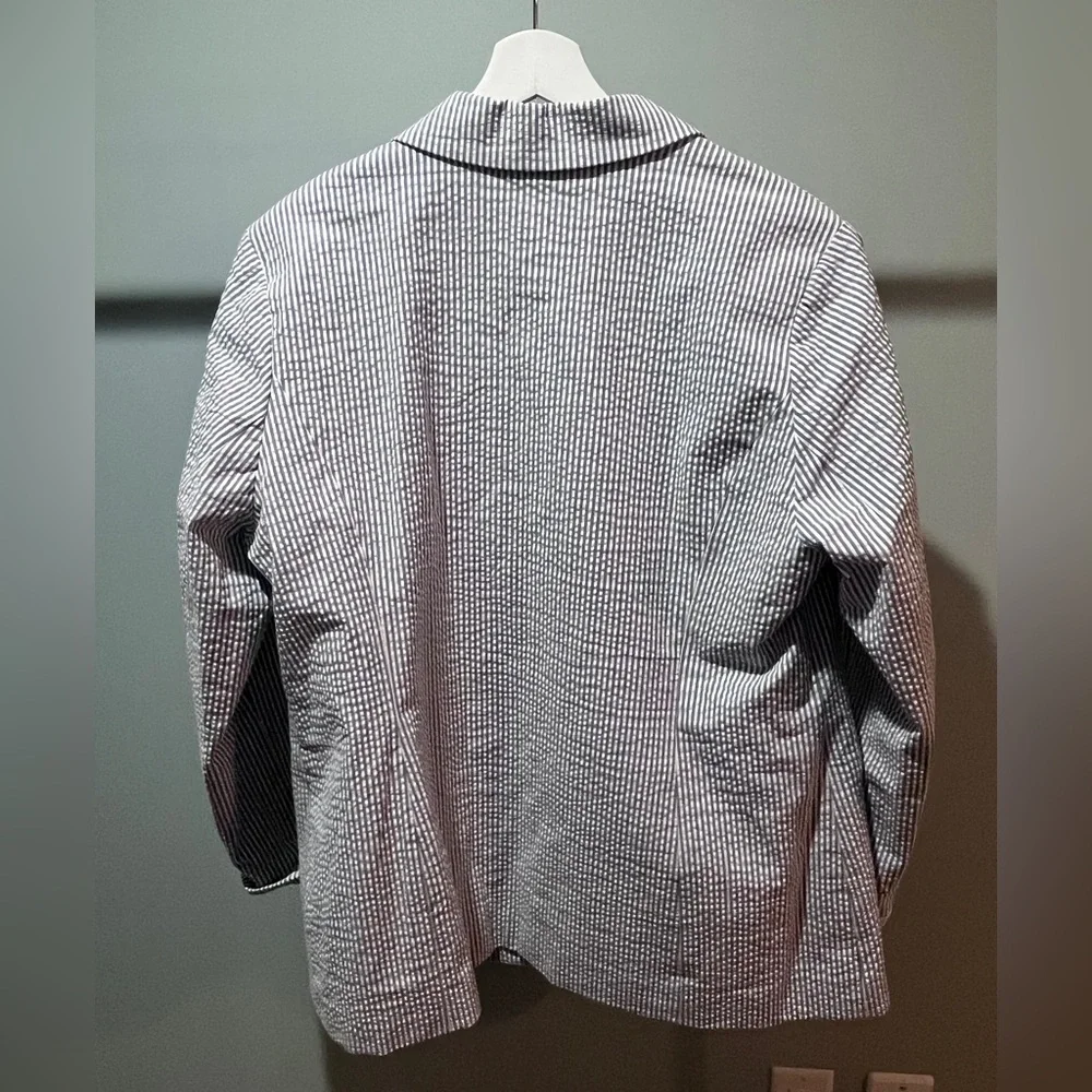 Women's Striped Blazer - White and Blue - Picture 4 of 4